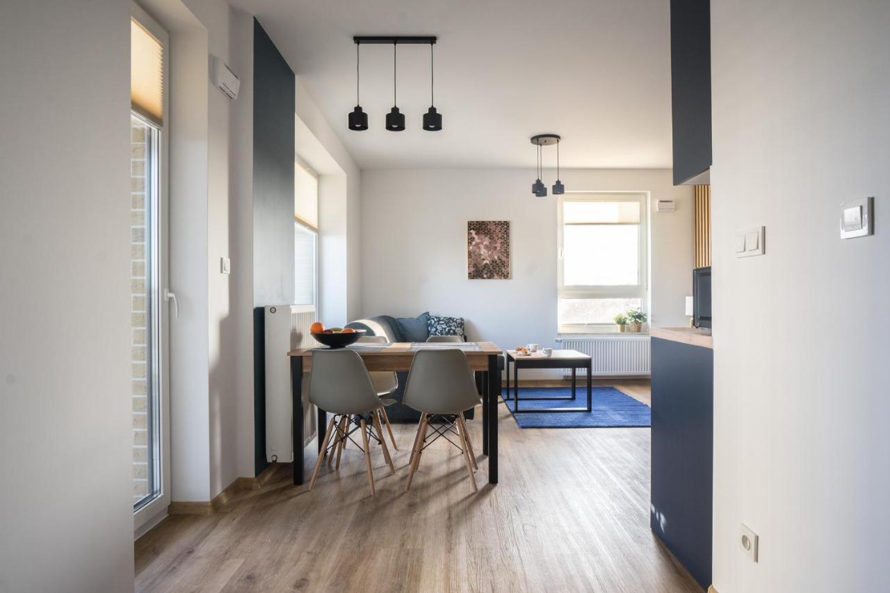 Bizapartments - Modern Flats With Parking وارسو المظهر الخارجي الصورة