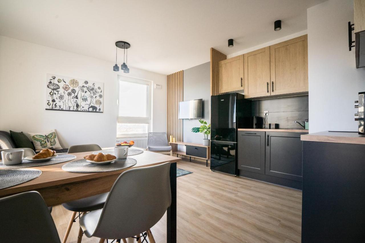 Bizapartments - Modern Flats With Parking وارسو المظهر الخارجي الصورة