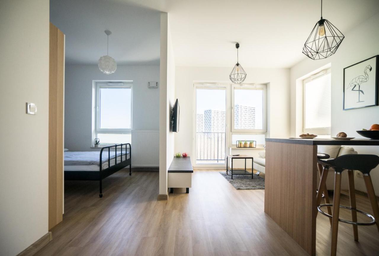 Bizapartments - Modern Flats With Parking وارسو المظهر الخارجي الصورة