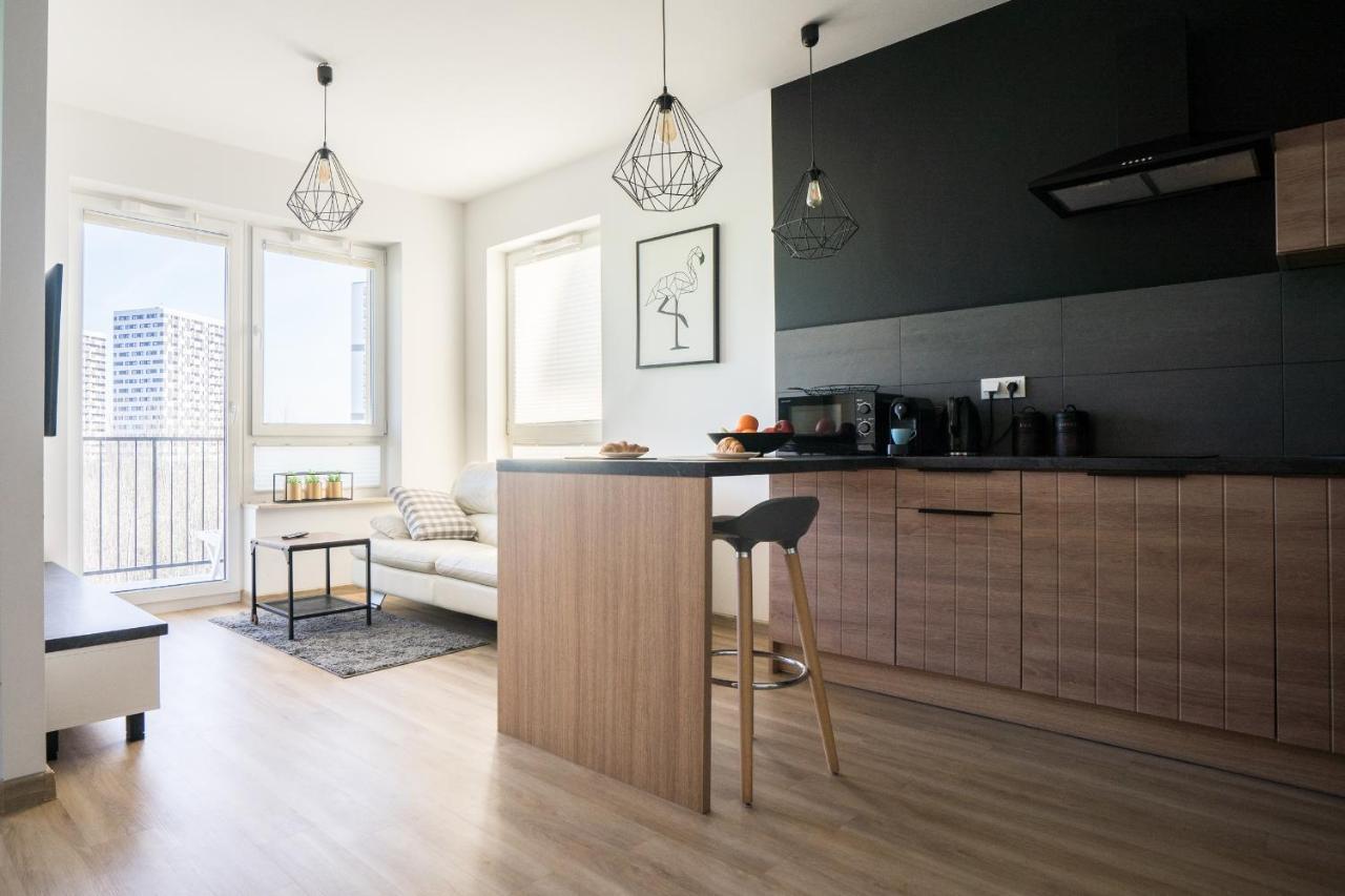 Bizapartments - Modern Flats With Parking وارسو المظهر الخارجي الصورة