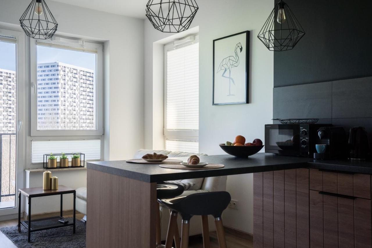 Bizapartments - Modern Flats With Parking وارسو المظهر الخارجي الصورة